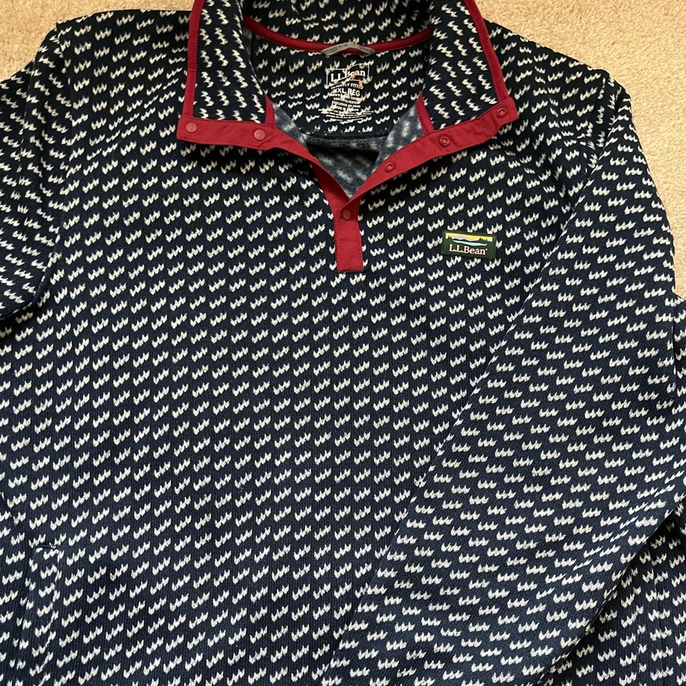 Men’s sweater, L.L. Bean size xx large